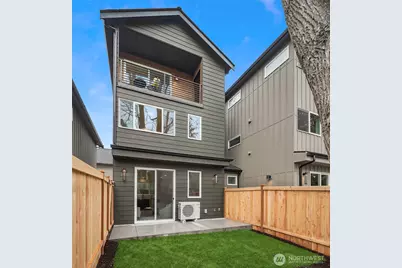 8823 Ashworth Avenue N #B, Seattle, WA 98103 - Photo 1