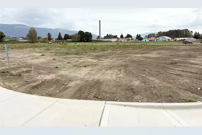 316 W 4th Street, Everson, WA 98247 - Photo 5