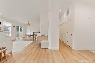 15421 8th Avenue Ct E, Tacoma, WA 98445 - Photo 5