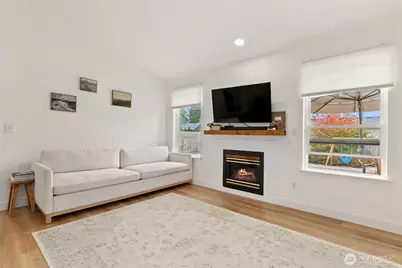 15421 8th Avenue Ct E, Tacoma, WA 98445 - Photo 9