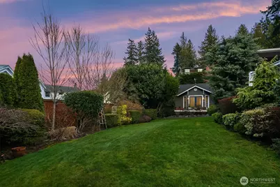 9225 Olympic View Drive, Edmonds, WA 98020 - Photo 37