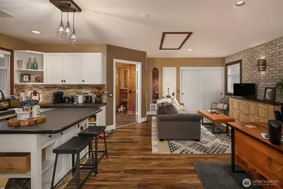 9225 Olympic View Drive, Edmonds, WA 98020 - Photo 27