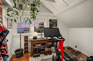 9225 Olympic View Dr, Edmonds, WA 98020 - Photo 25