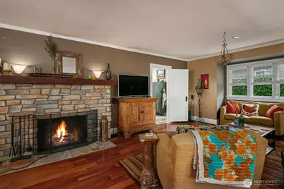 9225 Olympic View Drive, Edmonds, WA 98020 - Photo 7