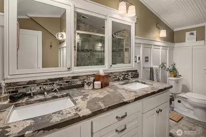 9225 Olympic View Drive, Edmonds, WA 98020 - Photo 23