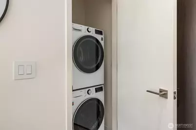 889 103rd Avenue #410, Bellevue, WA 98004 - Photo 13