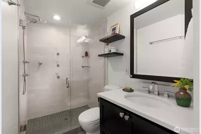 2572 13th Avenue W, Seattle, WA 98119 - Photo 19