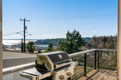 2572 13th Avenue W, Seattle, WA 98119 - Photo 15