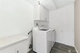 12563 SE 71st St, Newcastle, WA 98056 - Photo 25