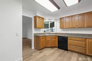 11436 SE 208th St, Kent, WA 98031 - Photo 7