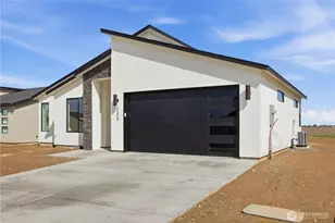 1134 E Mt Hood St, Othello, WA 99344 - Photo 11