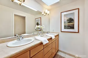 14627 SE Newport Way, Bellevue, WA 98006 - Photo 23