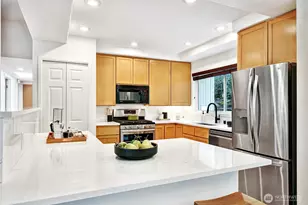 14627 SE Newport Way, Bellevue, WA 98006 - Photo 15