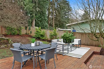 14627 SE Newport Way, Bellevue, WA 98006 - Photo 11