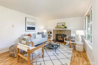 12343 11th Avenue NE, Seattle, WA 98125 - Photo 3