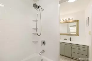 12343 11th Ave NE, Seattle, WA 98125 - Photo 19