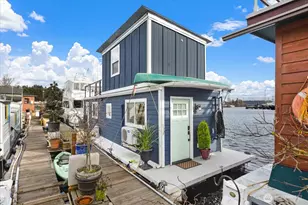 1080 W Ewing St, Seattle, WA 98119 - Photo 3