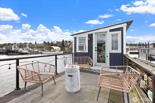 1080 W Ewing St, Seattle, WA 98119 - Photo 7