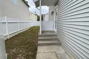 4827 41st Ln SE, Lacey, WA 98503 - Photo 3