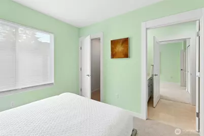 15538 NE 15th Place #400, Bellevue, WA 98007 - Photo 23