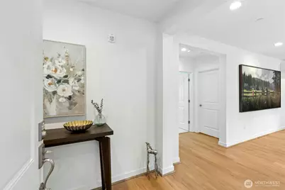 15538 NE 15th Place #400, Bellevue, WA 98007 - Photo 7