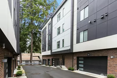 15538 NE 15th Place #400, Bellevue, WA 98007 - Photo 3