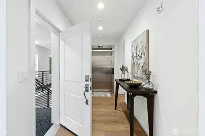 15538 NE 15th Place #400, Bellevue, WA 98007 - Photo 5