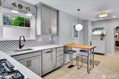 8602 Fauntleroy Way SW, Seattle, WA 98136 - Photo 13