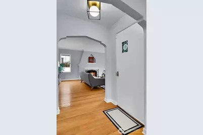 8602 Fauntleroy Way SW, Seattle, WA 98136 - Photo 5