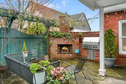 8602 Fauntleroy Way SW, Seattle, WA 98136 - Photo 17