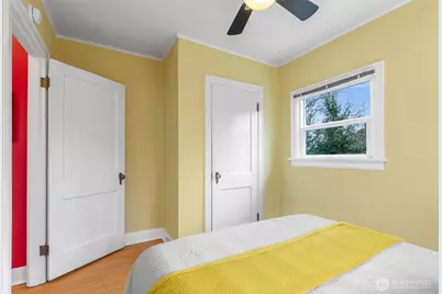 8433 30th Avenue SW, Seattle, WA 98126 - Photo 13