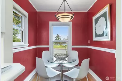 8433 30th Avenue SW, Seattle, WA 98126 - Photo 11