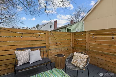 3915 SW Hinds Street, Seattle, WA 98116 - Photo 33