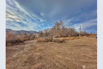 433 Eastlake Road, Oroville, WA 98844 - Photo 7