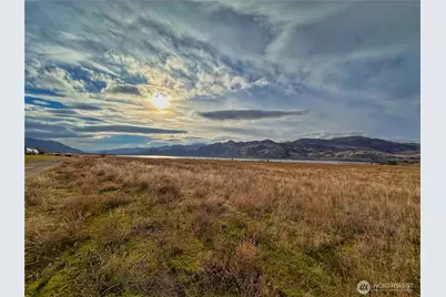 433 Eastlake Road, Oroville, WA 98844 - Photo 3