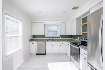 929 E 57th Street, Tacoma, WA 98404 - Photo 11