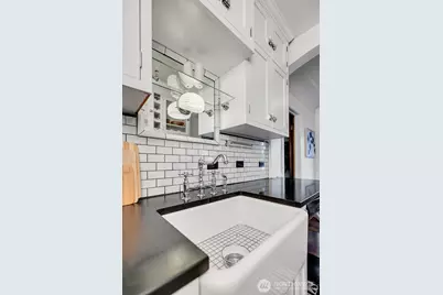 1120 17th Avenue #204, Seattle, WA 98122 - Photo 23