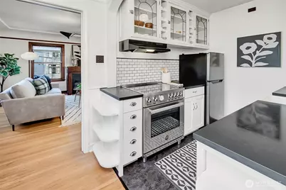 1120 17th Avenue #204, Seattle, WA 98122 - Photo 19