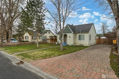 22 NW B Street, College Place, WA 99324 - Photo 1