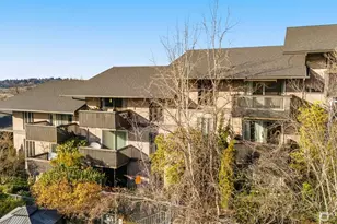 1425 S Puget Dr, Renton, WA 98055 - Photo 17