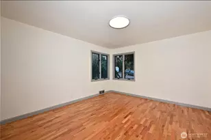 2418 Federal Ave E, Seattle, WA 98102 - Photo 11