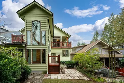 2418 Federal Avenue E, Seattle, WA 98102 - Photo 37