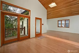 2418 Federal Ave E, Seattle, WA 98102 - Photo 21