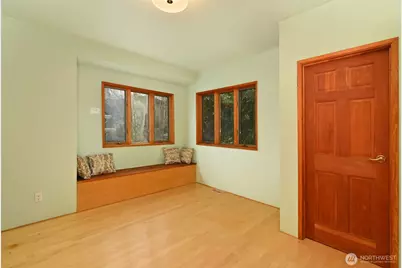 2418 Federal Avenue E, Seattle, WA 98102 - Photo 29