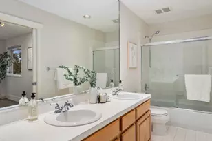 221 4th St S, Kirkland, WA 98033 - Photo 25