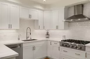 719 2nd Ave W, Seattle, WA 98119 - Photo 5