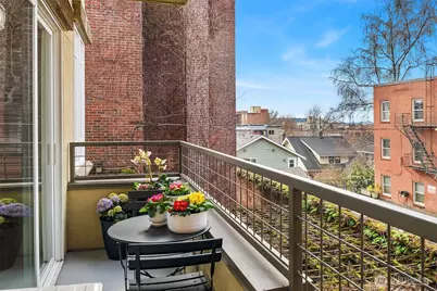 719 2nd Avenue W #202, Seattle, WA 98119 - Photo 33