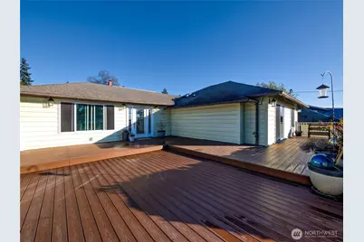 805 S 223rd Street, Des Moines, WA 98198 - Photo 5