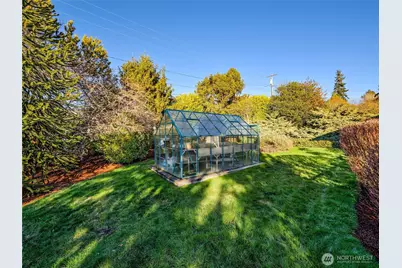 805 S 223rd Street, Des Moines, WA 98198 - Photo 27