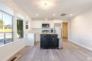 8401 S Park Ave, Tacoma, WA 98444 - Photo 7